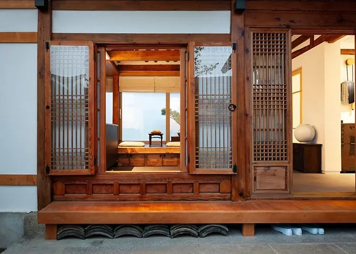 Bed and breakfast Korea Premium Hanok With Private Jacuzzi In Bukchon Village Near Gyeongbokgung, Gwanghwamun, Jongno, *