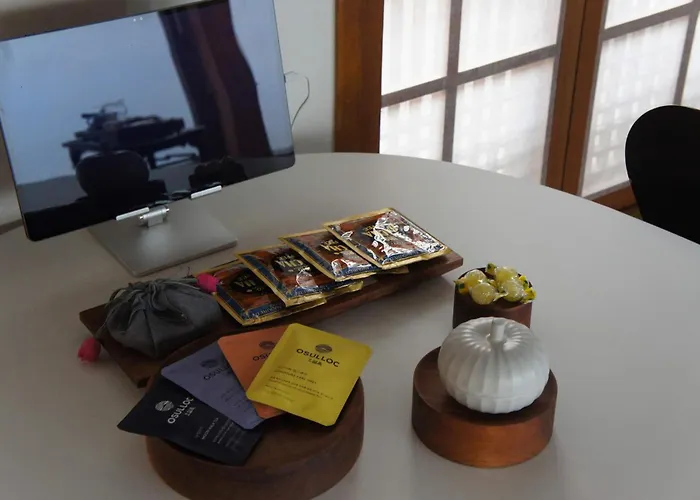 Korea Premium Hanok With Private Jacuzzi In Bukchon Village Near Gyeongbokgung, Gwanghwamun, Jongno, *