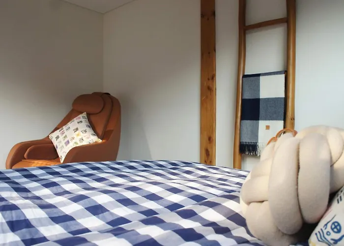 Korea Premium Hanok With Private Jacuzzi In Bukchon Village Near Gyeongbokgung, Gwanghwamun, Jongno, *