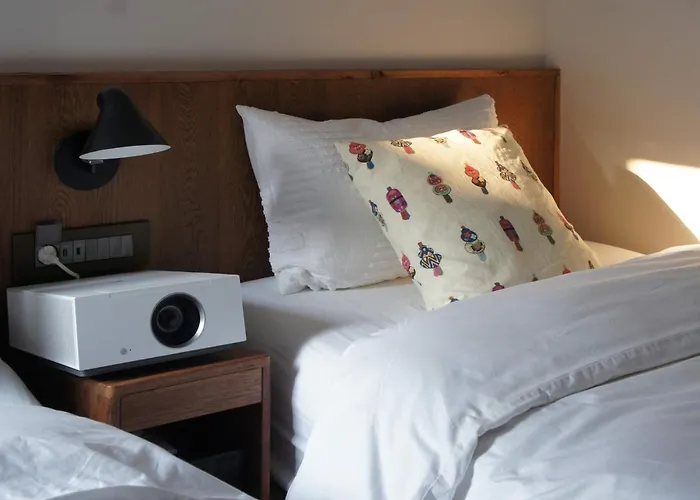 Korea Premium Hanok With Private Jacuzzi In Bukchon Village Near Gyeongbokgung, Gwanghwamun, Jongno, *